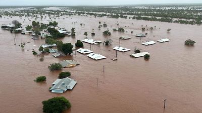 Federal government approves ADF assistance to evacuation of flooded NT remote communities