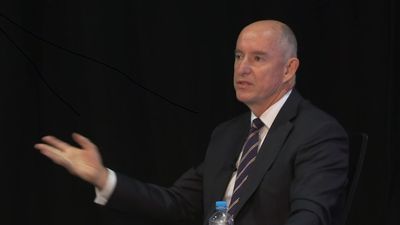 Ex-minister Stuart Robert 'takes responsibility' for Robodebt implementation, admits defending it despite knowing it could be unlawful
