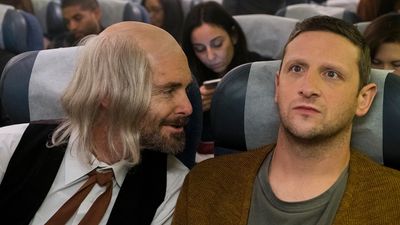 TikTokers Are Arguing Over Seat-Swapping Etiquette On Flights So What’s An Acceptable Approach?