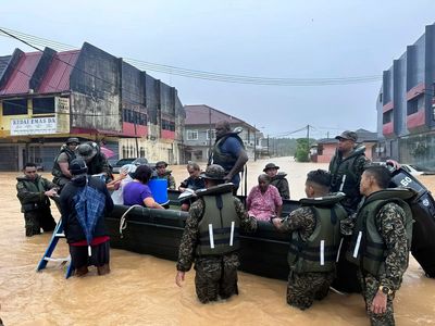 Over 26,000 evacuated as floods hit Malaysia again; 1 dead