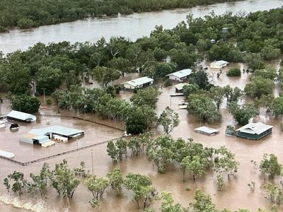Drownings in flooded Fitzroy River spark warning