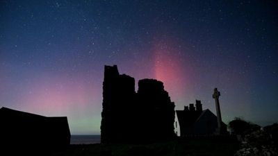 Tiny Welsh island wins stargazing fame