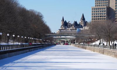 ‘A part of winter is missing’: Ottawa grieves over lack of canal ice for skating