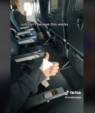 Traveller shares Qantas flight hack for getting full row of seats to yourself