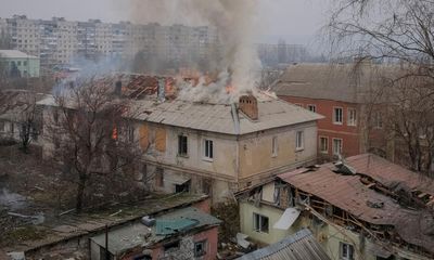 Bakhmut burning: fires everywhere as Russians close in on city’s capture