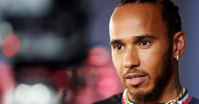 Lewis Hamilton lashes out at Damon Hill and Jenson Button amid Mercedes contract silence