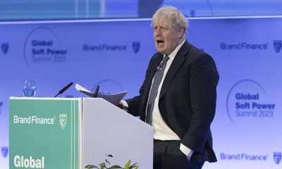 Boris breaks silence to deliver lacklustre critique of Rishi’s deal