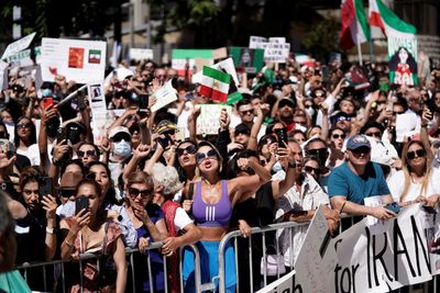 Divisions roil Iranian-American protest movement