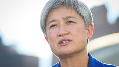 Penny Wong meets Chinese foreign minister, urges Beijing to help end Ukraine war