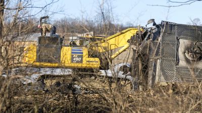 EPA orders Norfolk Southern to test for "highly toxic" dioxins in Ohio train derailment