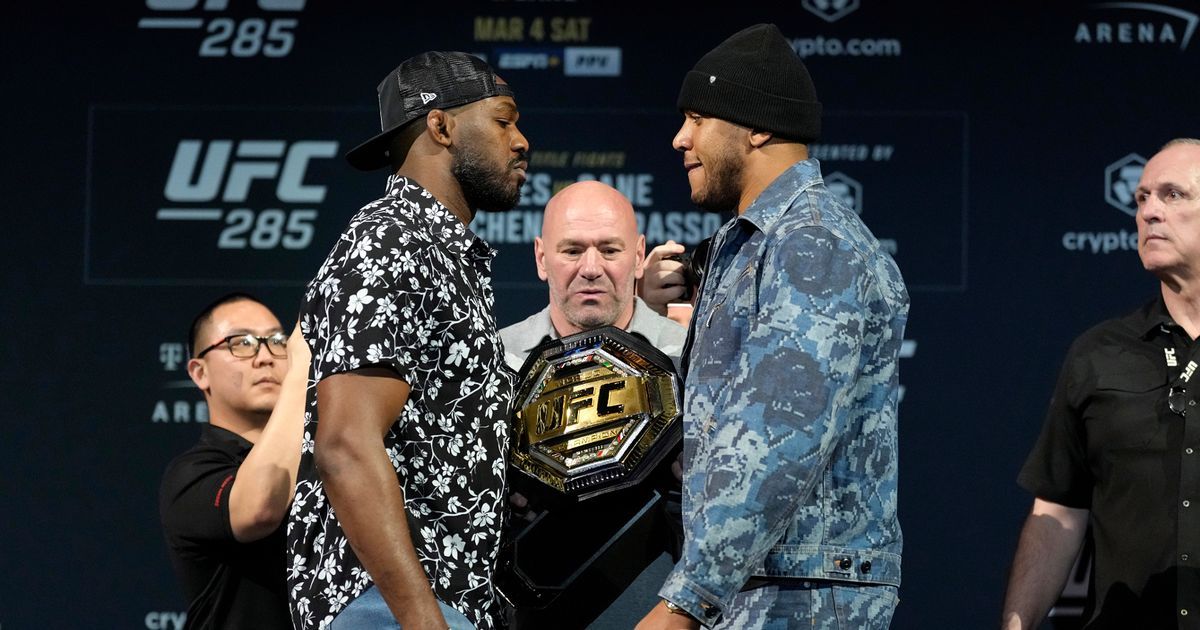 Jon Jones sizes up Ciryl Gane during intense staredown…