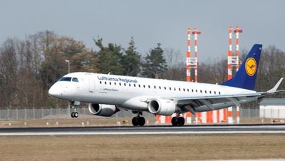 Lufthansa joins peers in predicting travel recovery this year