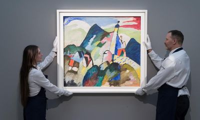 Kandinsky painting stolen by Nazis fetches record £37.2m at auction