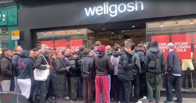 Huge queues at Nottingham Wellgosh shop as sale gets underway