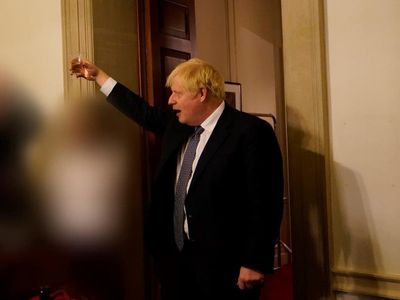 Boris Johnson news – live: Labour denies Sue Gray appointment a ‘distraction’ from Partygate inquiry