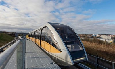 Luton Dart: ‘the most expensive train in Britain’ opens for business