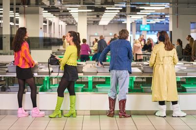 What are the hand baggage and liquid rules at London's main airports?