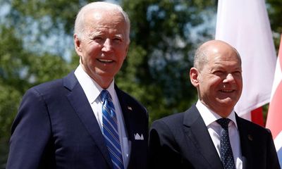 Joe Biden meets Olaf Scholz in effort to keep Ukraine strategies aligned