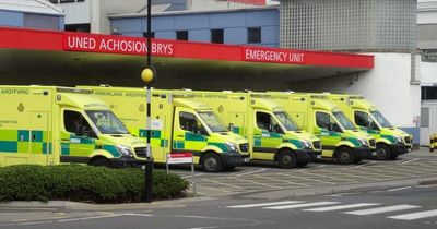 Welsh Ambulance strike called off on Monday