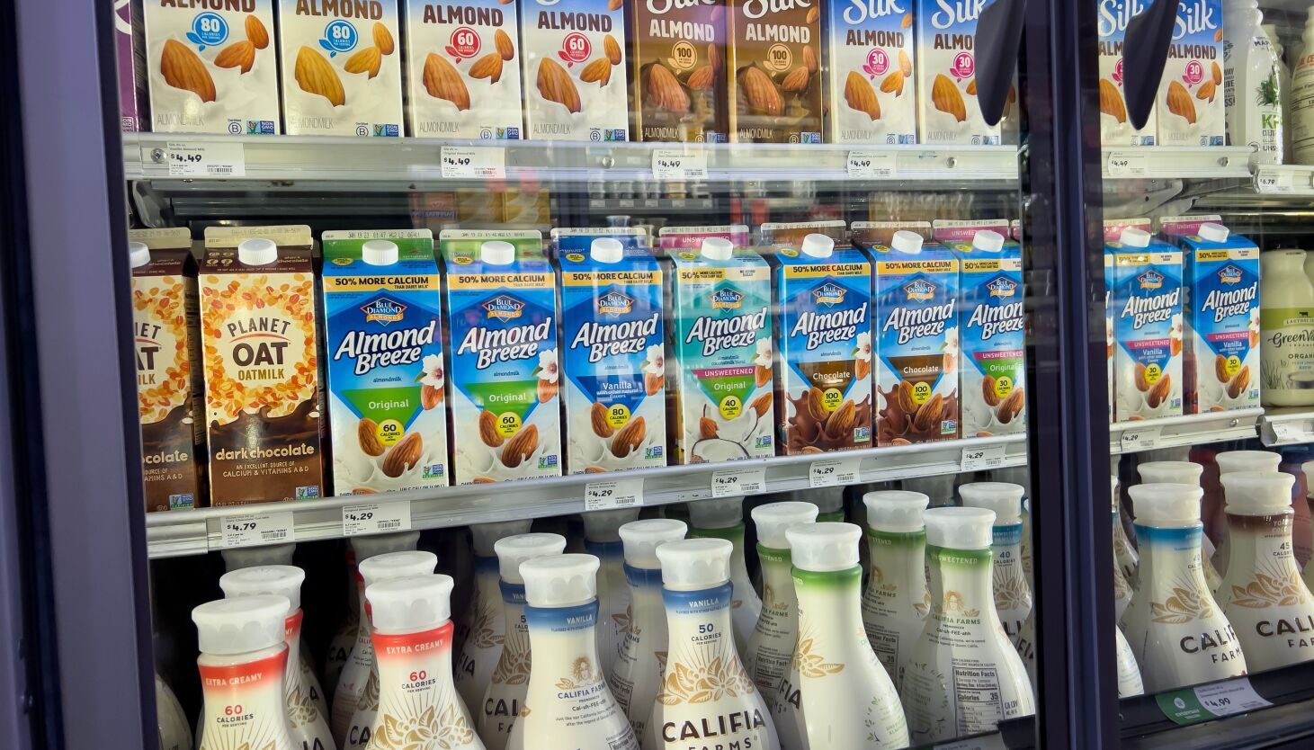 oat-and-soy-can-be-called-milk-fda-proposes