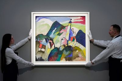 Nazi-stolen Kandinsky recovered by Holocaust victims’ heirs sells for record £37m