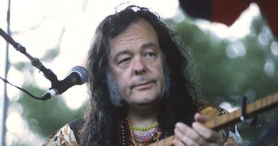 David Lindley dies as tributes paid to musician behind Dolly Parton and Jackson Browne hits