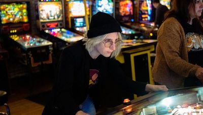 Amid layoffs and reshuffling, anxious Chicago tech workers seek solace in pinball