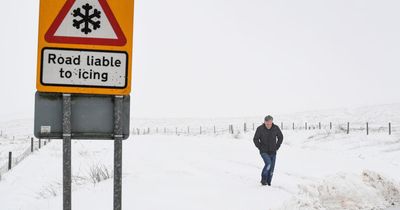 UK weather forecast: Heavy snow and ice to hit country in brutal -11C Arctic freeze