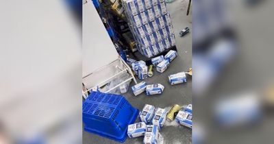 Staff spent an hour cleaning after Best-one shop sugar fight