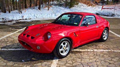 1992 Mazda MX-5 Miata Stands Out Trying To Look Like Ferrari 250 GTO