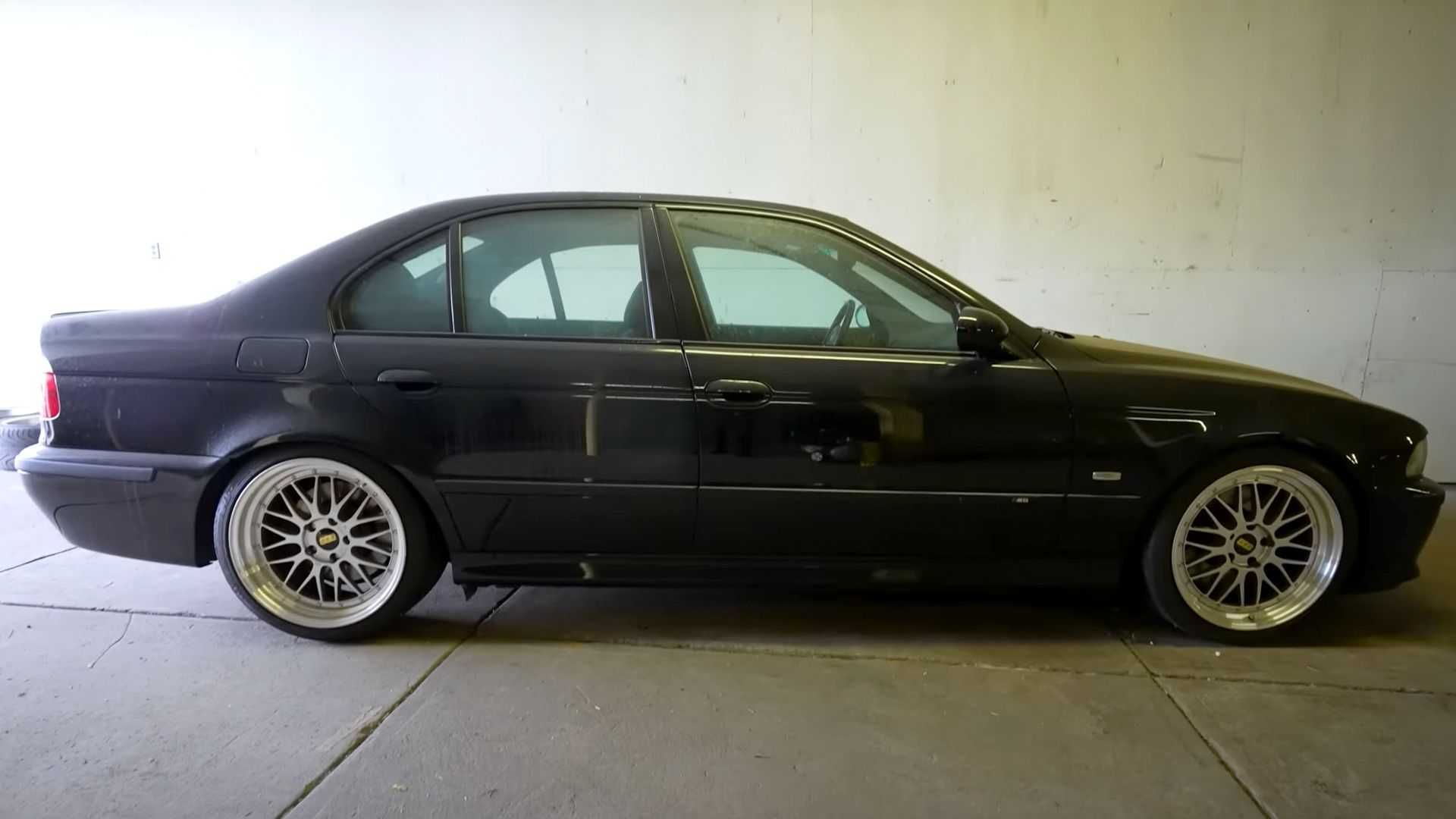 BMW E39 M5 Brought Back To Life With First Wash In A…