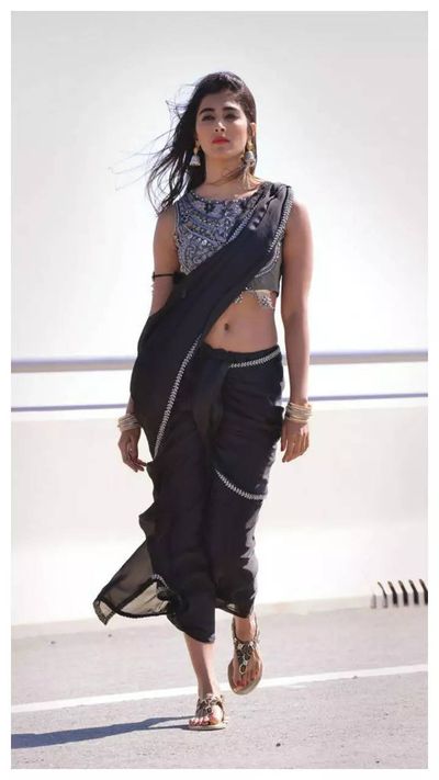 10 Sizzling Saree Goals Of Pooja Hegde