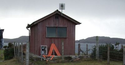 Glaswegians could convert decommissioned telephone exchange in Highlands into tiny house