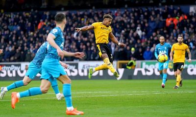 Adama Traoré strikes late for Wolves to punish lacklustre Tottenham