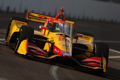 IndyCar St. Petersburg: Grosjean grabs pole in crash-filled qualifying