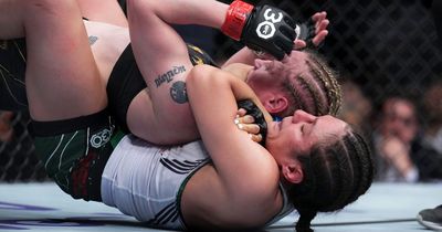 Alexa Grasso chokes out Valentina Shevchenko to win UFC flyweight title