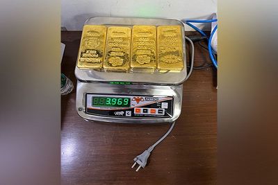 Delhi: Four gold bars worth Rs 1.95 crore recovered from aircraft's toilet at IGI Airport