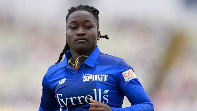 Gujarat Giants announce injury replacement; Deandra Dottin claims she is fit
