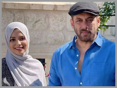 Salman Khan looks dashing in blue as he strikes a pose with a fan on the sets of 'Tiger 3'; fans say 'Love you bhaijaan' – See photo