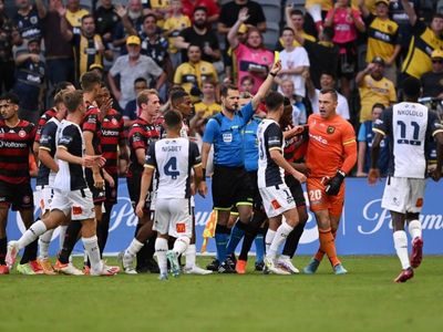 Wanderers go second after fiery ALM win over Mariners