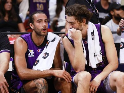 Kings sweat on MVP Cooks after opening grand final loss