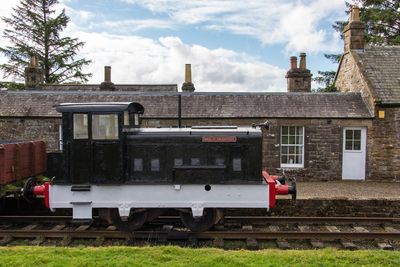 House hits market with own train and private working railway