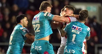 St Helens star Jack Welsby praises referee for "shock" call in Leeds Rhinos drama