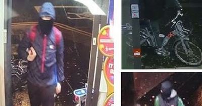 CCTV images of two men released by police after robbery in Glasgow