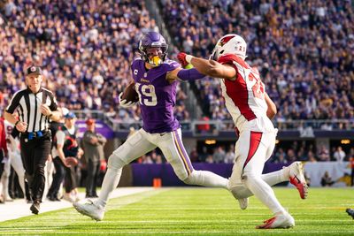 ESPN insider believes Adam Thielen could play elsewhere in 2023