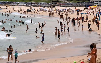 Temperatures soar as heatwave hits NSW