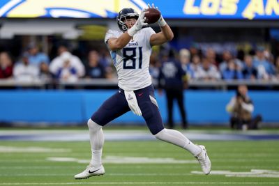 Austin Hooper could be veteran option at tight end for Texans