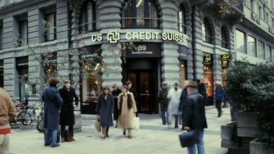 Embattled Credit Suisse Loses a Top Shareholder
