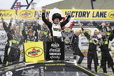 NASCAR Cup Las Vegas: Byron rallies in overtime to lead Hendrick 1-2-3