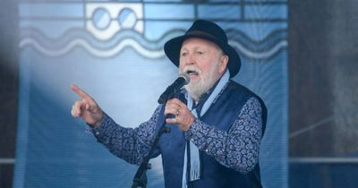 Wolfe Tones singer slams English authorities in Irish soccer team's Up The Ra controversy